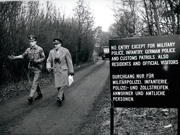 So sah das in den 70ern aus, als britische Soldaten in Eiskeller zu sehen waren: einer West-Berliner Exklave auf DDR-Gebiet.