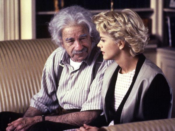 Im Film „IQ: Liebe ist relativ“ verkörpert Meg Ryan die kluge Nichte von Albert Einstein.