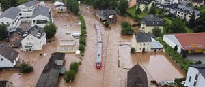 Kordel in Rheinland-Pfalz war nach unwetterartigen Regenfällen komplett überflutet.