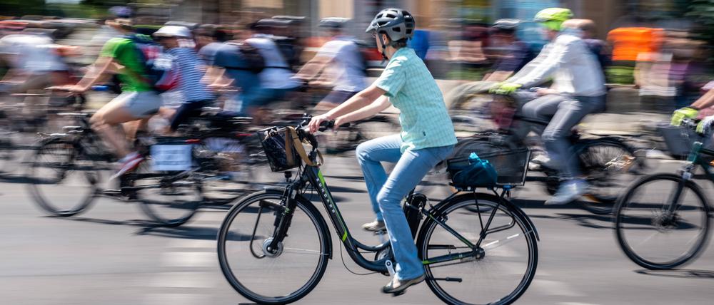 Immer wieder demonstrieren Fahrradfahrer für mehr Rechte im Straßenverkehr. Wie hier vor kurzem in Berlin-Pankow.
