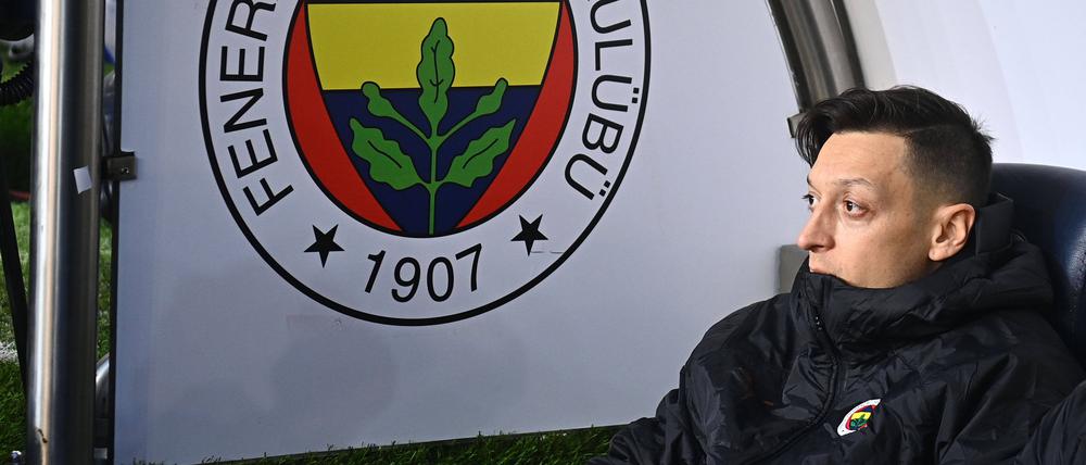 Mesut Özil steht beim türkischen Erstligisten Fenerbahce Istanbul vor dem Aus.