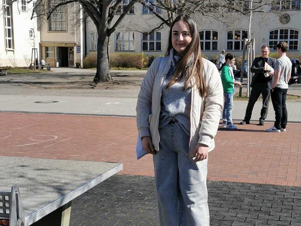 Daria Posokhova, 24, ist Lehrerin aus der Ukraine und kümmert sich um die Willkommensklasse.