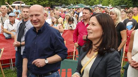 Kai Wegner (CDU), Regierender Bürgermeister, und Katharina Günther-Wünsch (CDU), Bildungssenatorin. 
