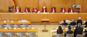 Viele Stühle blieben leer – das Bundesverfassungsgericht bei der Verhandlung am Dienstag.