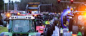 Es könnte wieder eng werden in Berlin: Landwirte wollen mit ihren Traktoren gegen die Politik der Bundesregierung protestieren.