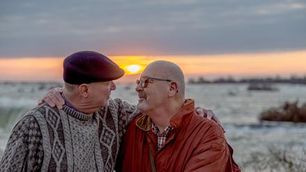Queere Menschen haben oft keine adäquate Pflege im Alter.