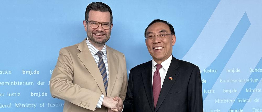 Bundesjustizminister Marco Buschmann (FDP) am 4. Juli 2023 mit seinem taiwanesischen Amtskollegen Ching-Hsiang Tsai in Berlin.