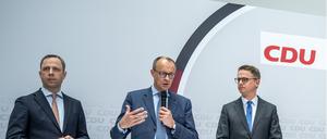Merz trennt sich von seinem Generalsekretär Mario Czaja (links) und vertraut Carsten Linnemann (rechts) den Posten an. 