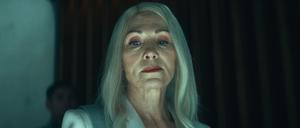 Iris Berben als Sophie Theissen im Mysterythriller „Paradise“.