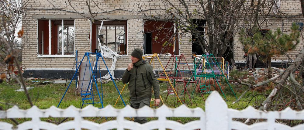  November 8, 2022, Kherson Oblast, Kherson Oblast, Ukraine: A Ukrainian serviceman is seen at a kindergarten in Kherson Oblast that was destroyed by Russian missiles, as Russian invasion of Ukraine enters its 258th day. Tense fights have continued in Donbas Donetsk and Luhansk, Kherson and Kharkiv, with Kyiv recently announcing an evacuation plan following attacks on power infrastructures which have affected electricity and water supplies. Kherson Oblast Ukraine - ZUMAs313 20221108_zip_s313_012 Copyright: xDanielxCengxShou-Yix