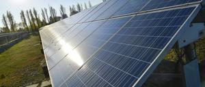 Alle Fragen rund um Solaranlagen beantwortet das SolarZentrum Berlin.