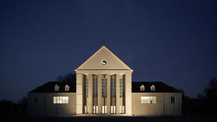 Das Festspielhaus Hellerau wurde 1911 als Bildungsanstalt für Rhythmik erbaut. 
