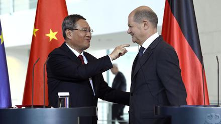 Verstehen sich gut: Chinas Ministerpräsident Li Qiang und Bundeskanzler Olaf Scholz (SPD).