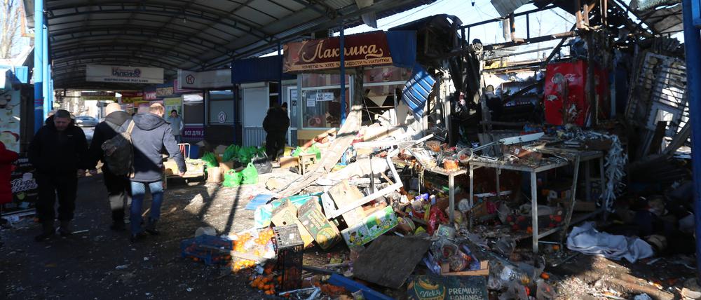 Zerstörung eines Marktes in Donezk.