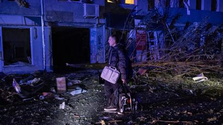 Szene nach einem Angriff in der Ukraine.