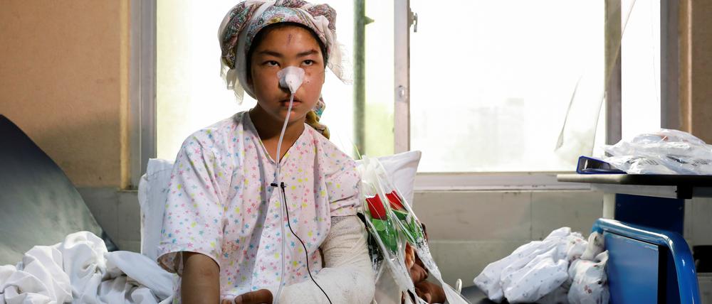 Die 14 Jahre alte Ruqia Bakhshi erlitt bei dem tödlichen Bombenanschlag auf ihre Schule Verletzungen. Foto: REUTERS/Stringer