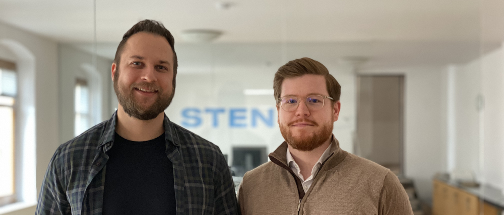 Die Gründer Niels Grabbert (l.) und Dominic Roth leiten das Potsdamer Start-Up Stenon.