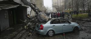 Bei einem Hubschrauberabsturz kommen der ukrainische Innenminister und mindestens 17 weitere Menschen ums Leben.