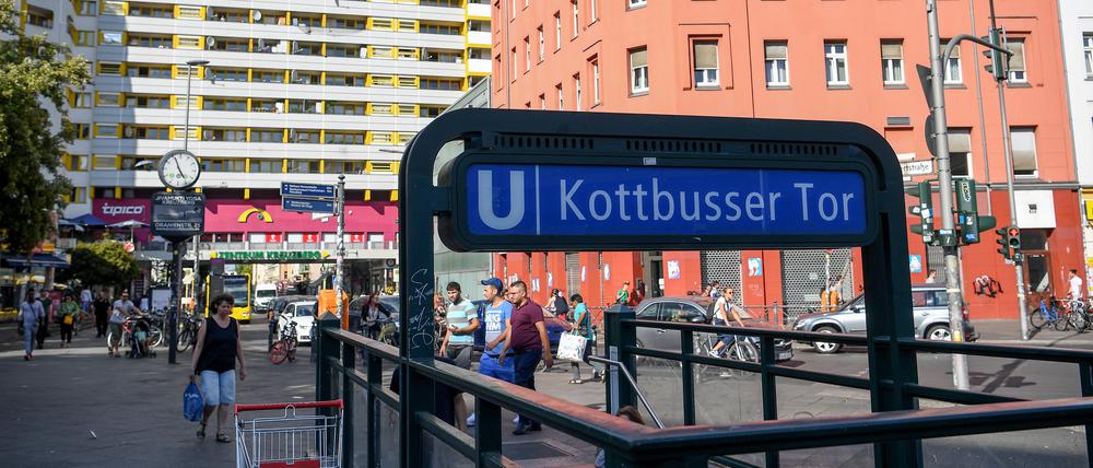 Die Adalbertstraße grenzt an das auch bei Tourist:innen beliebte Kottbusser Tor. 