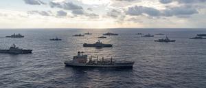 Im vergangenen Jahr gab es ein gemeinsames Militärmanöver von Australien, Japan, Kanada und den USA in der Philippinensee.