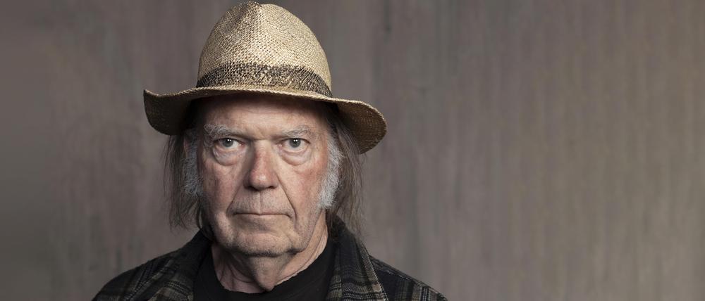 Der kanadische Sänger Neil Young tritt beim Roskilde Festival auf. Die Rock-Ikone feiert am 12.11.20 seinen 75. Geburtstag.