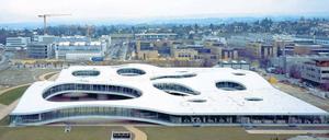 Zentrum des Wissens. Das Rolex Learning Center der ETH Lausanne, entworfen von SANAA. 