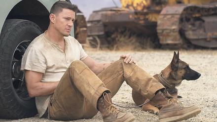 Buddies in Not. Channing Tatum spielt in seinem Regiedebüt selbst die Hauptrolle des Ex-Army-Rangers Jackson.