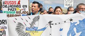 Pazifistisch bewegt. Eine Demonstration gegen den Einmarsch Russlands in die Ukraine am Sonntag in Madrid.