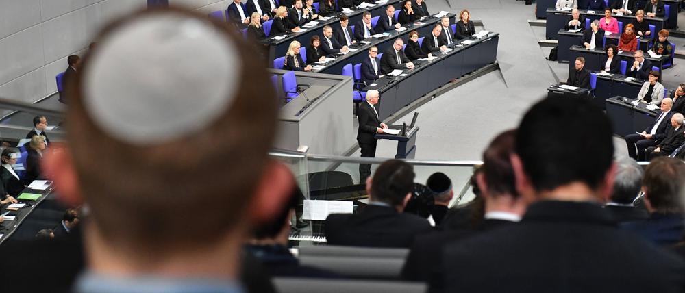 Frank-Walter Steinmeier hält eine Rede bei einer Gedenkstunde im Bundestag für die Opfer der NS-Verfolgung, 2020.