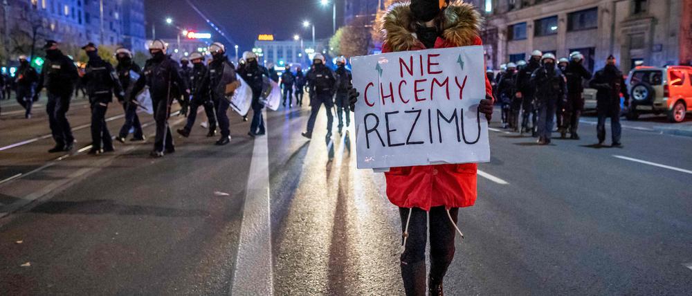 Kämpft für ihr Recht auf Entscheidungsfreiheit. Demonstrantin in Warschau, 9. November 2020.