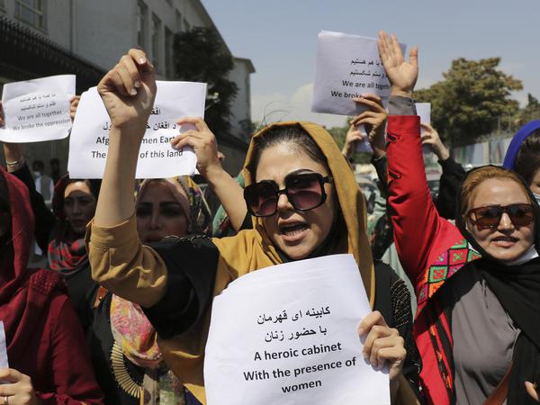 Afghanische Frauen demonstrieren im September 2021 für ihre Rechte unter den Taliban.