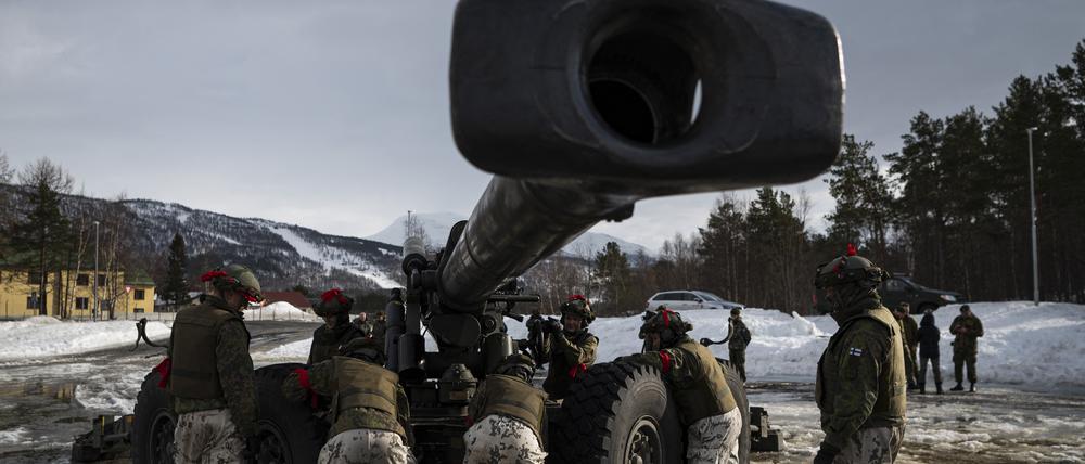 Finnische Soldaten bei einer Übung