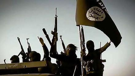 Kämpfer der IS-Milizen sollen in einem Gefängnis in der irakischen Stadt Mossul ein Massaker verübt haben.