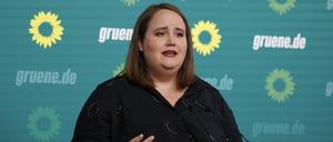 Grünen-Chefin Ricarda Lang will die Kommunen mit mehr Geld und mehr Abschiebungen entlasten.
