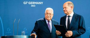 Palästinenserpräsident Mahmud Abbas (l.) traf Bundeskanzler Olaf Scholz.