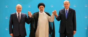 Die Präsidenten des Iran und der Türkei, Ebrahim Raisi und Recep Tayyip Erdogan, wollen engere Beziehungen mit Russland. 
