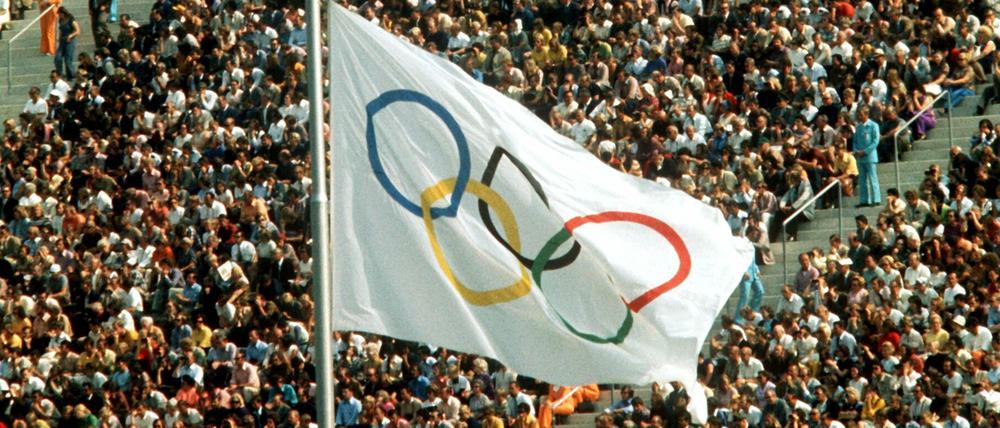 Trauerfeier im Münchner Olympiastadion für die Opfer des palästinensischen Terroranschlages 1972 