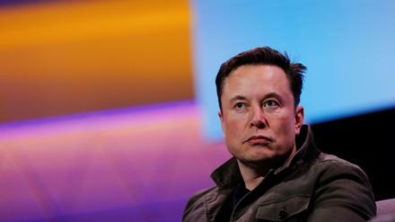 Ein Genie kommt in die Hauptstadt-Region. Elon Musk, Tesla-Chef. 