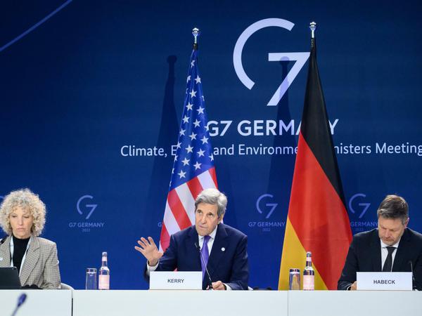 Morgan beim G7-Ministertreffen mit dem US-Klimabeauftragten John Kerry und Energieminister Robert Habeck. 