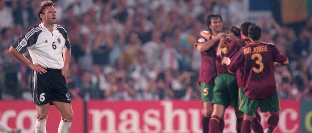 Jens Nowotny erlebte das 0:3 bei der EM 2000 gegen Portugal auf dem Platz mit.