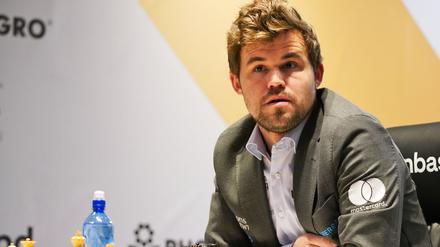 Magnus Carlsen hat die Schachwelt in Aufruhr versetzt.