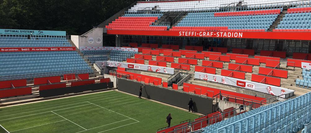 Im Steffi-Graf-Stadion soll in der kommenden Woche zumindest ein bisschen Wimbledon-Flair herrschen.
