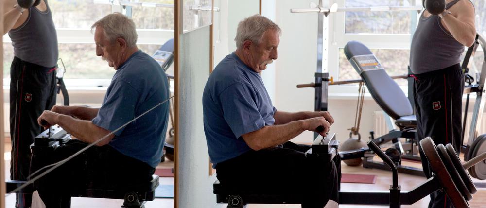 Senioren beim Fitnesstraining. Fast 20 Prozent der Deutschen sind 65 Jahre und älter.