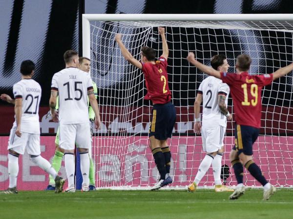 Der Tiefpunkt: Deutschland verliert im November 2020 mit 0:6 gegen Spanien.