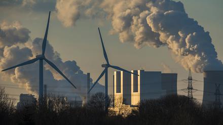 Kraftwerk in NRW. Künftig soll im Prinzip für jede entstandene Tonne CO2 ein Zertifikat gekauft werden.