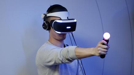 Mit der lang erwarteten Virtual-Reality-Brille hofft Sony auf positive Impulse für den Playstation-Absatz.