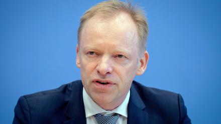Clemens Fuest, Präsident des ifo Instituts, fordert eine Normalisierung der Geldpolitik.