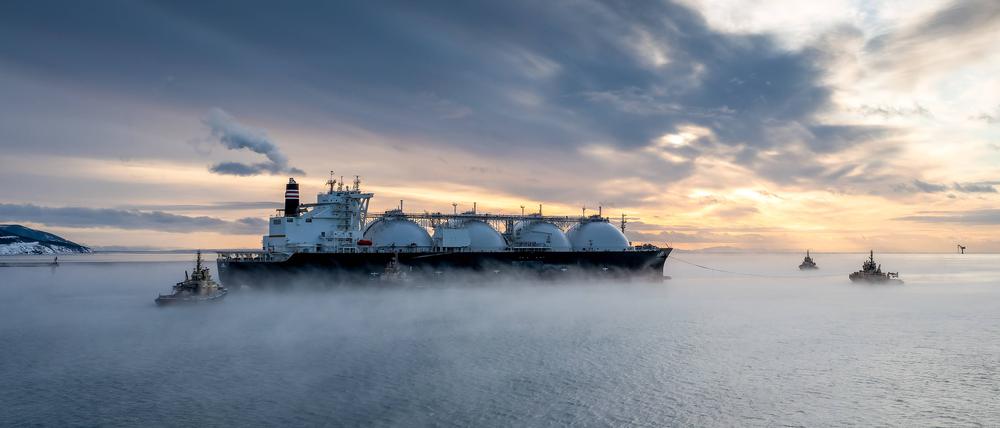 Flüssiggas-Tanker: Statt durch Pipelines soll der Brennstoff per Schiff nach Deutschland kommen.