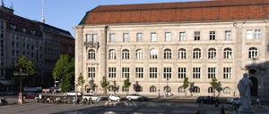 Das historische Gebäude der Berliner Akademie am Gendarmenmarkt.